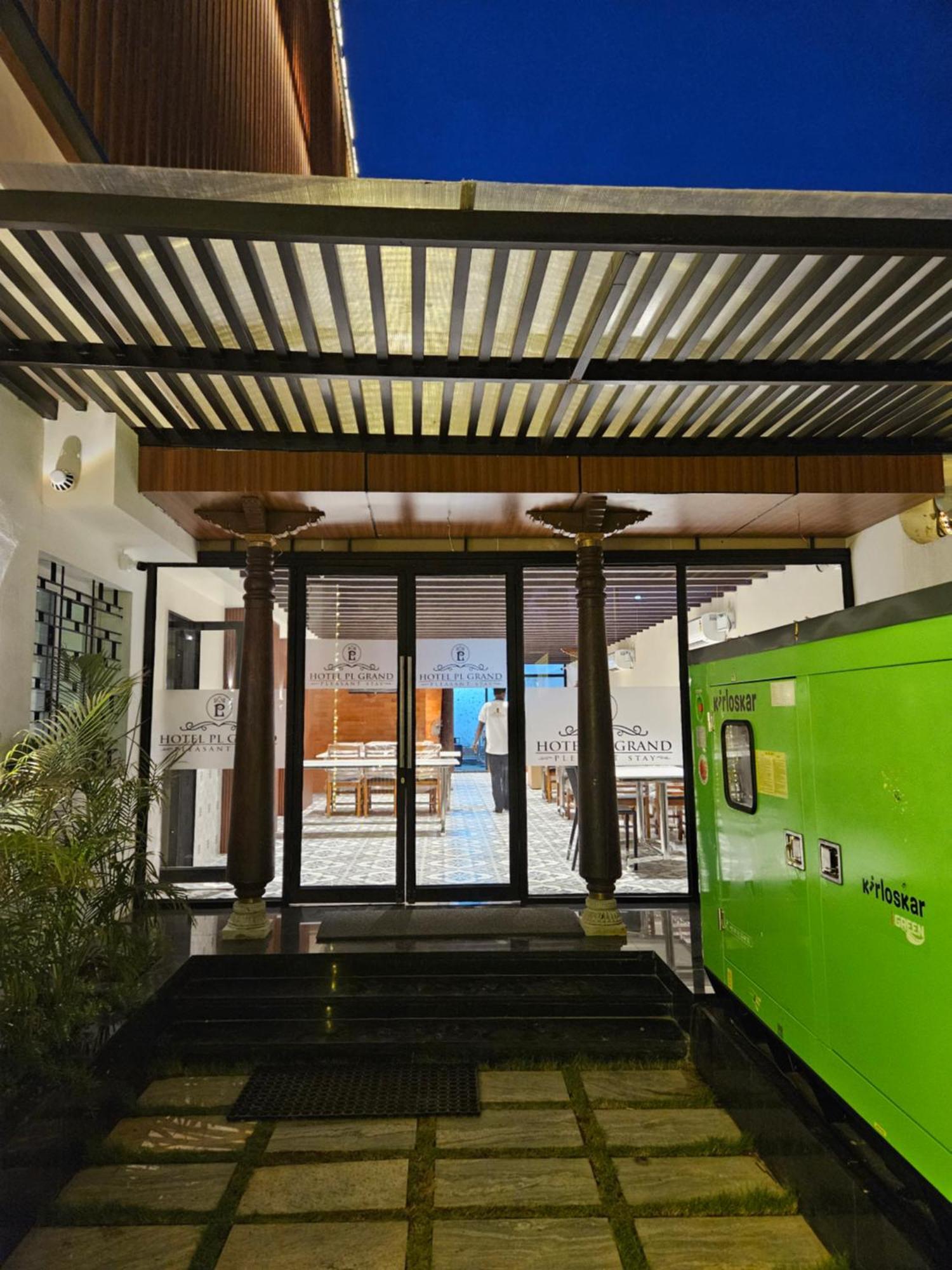 Hotel Pl Grand カライクディ エクステリア 写真