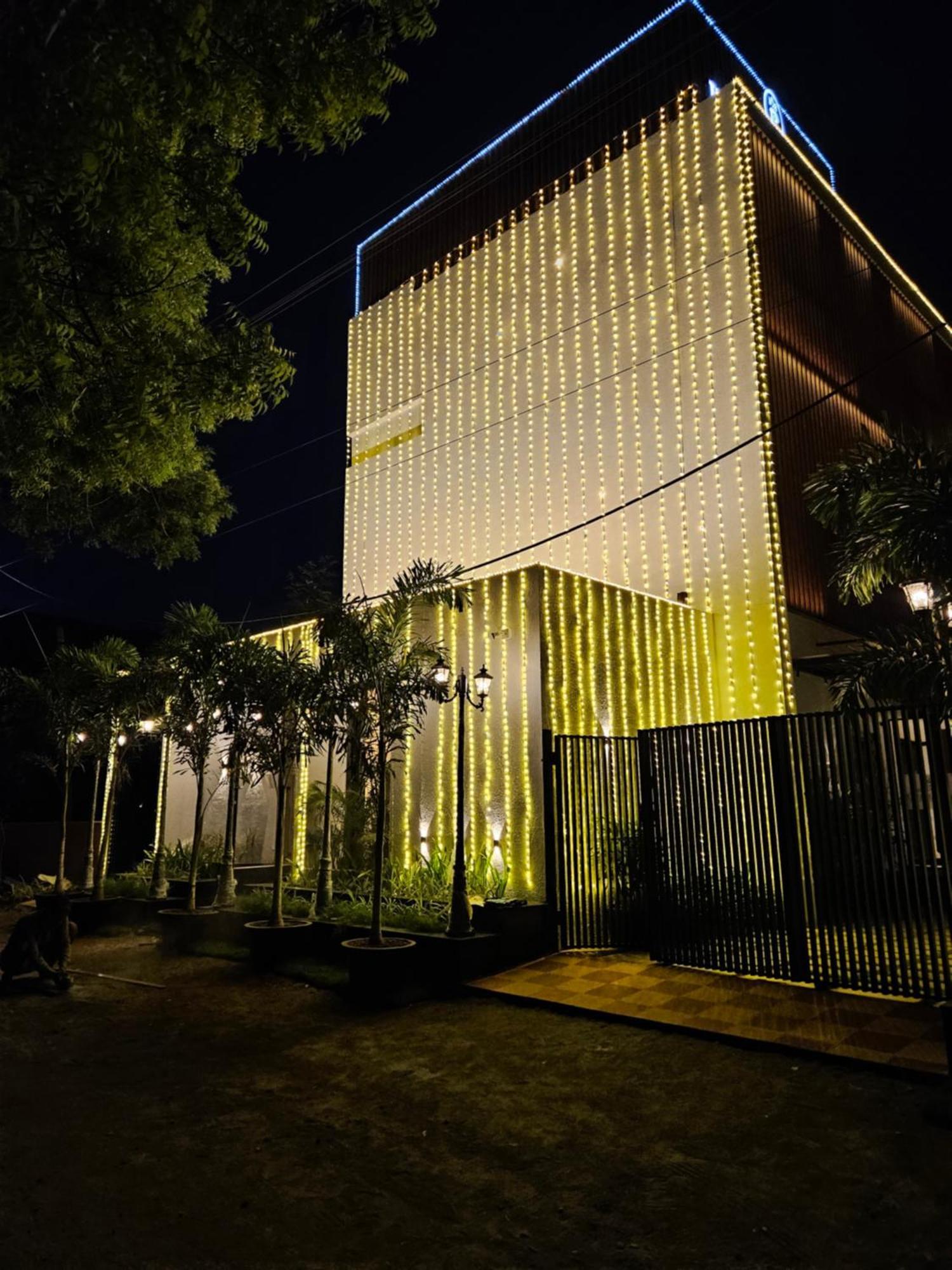 Hotel Pl Grand カライクディ エクステリア 写真
