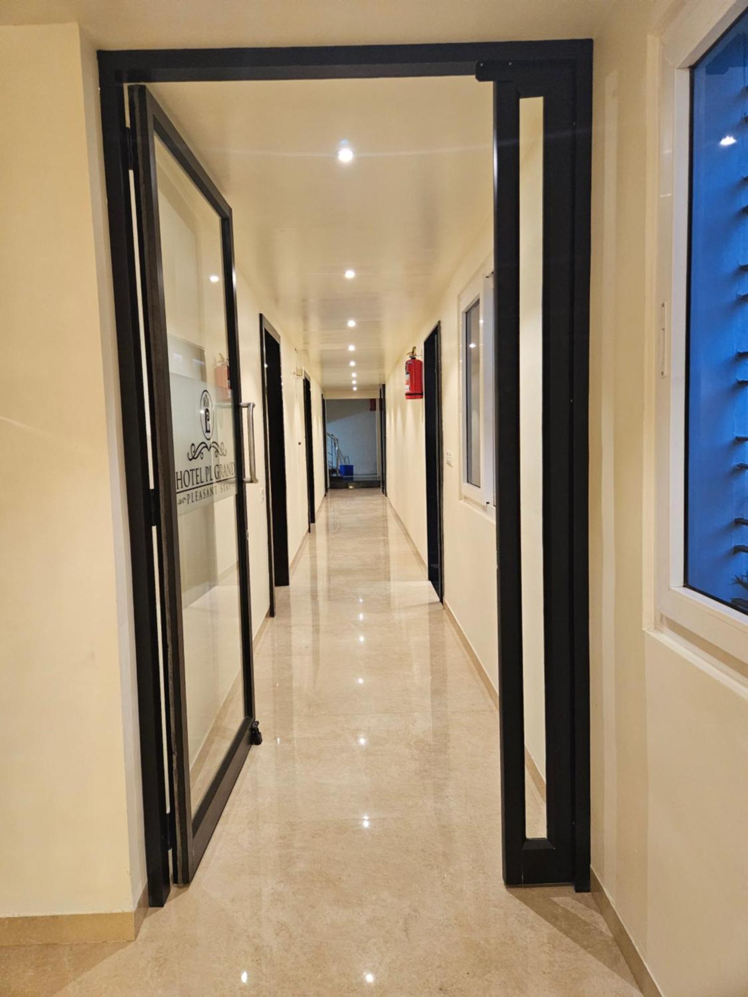 Hotel Pl Grand カライクディ エクステリア 写真